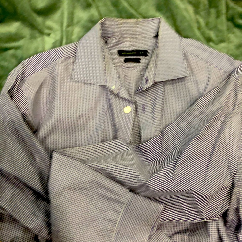 Men’s color shirt